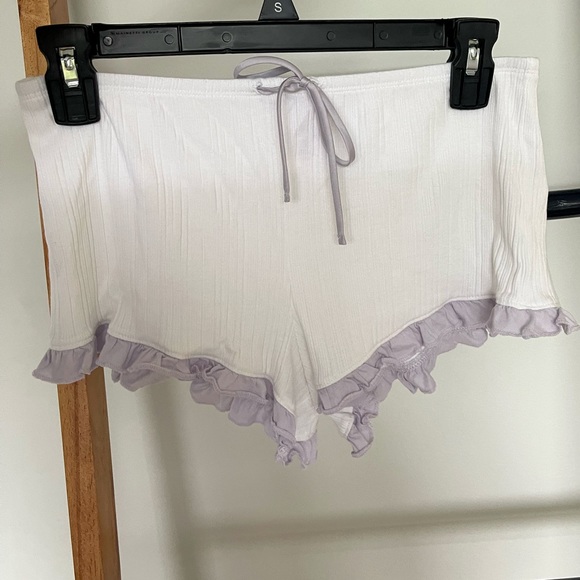 Victorias Secret Sleep Shorts - Picture 1 of 3